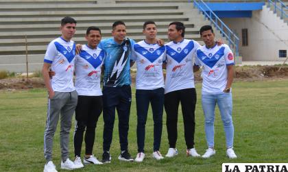 Los ex “santos” buscan enrolarse a equipos de la División Profesional /LA PATRIA
