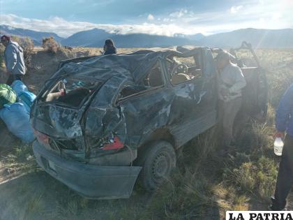 El vehículo quedó dañado por el siniestro vial /Cortesía