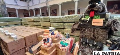 Los insumos y equipos fueron entregados en el “hall” de la Gobernación /LA PATRIA