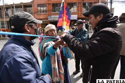 Los bloqueos se registraron en Cochabamba y El Alto / APG
