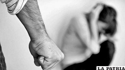 Tras consumo de alcohol, el sujeto golpeó a su pareja /Foto referencial