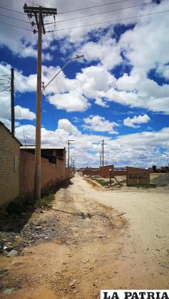 Parque Industrial Huajara con alumbrado público