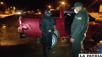 El falso funcionario se vio sorprendido la noche del jueves /0cortesía