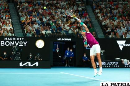 Nadal en pleno juego, luego de ir perdiendo por 2 a 0 remontó para ganar 3-2 /as.com