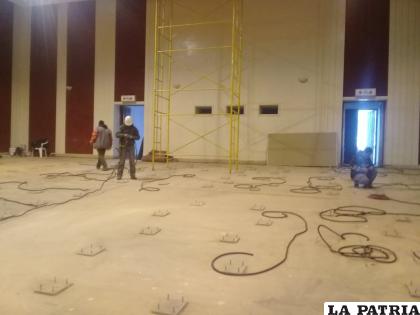 Así lucía el teatro de la Casa Municipal de Cultura el 2019, un año después de que le quitaran las butacas /LA PATRIA Archivo
