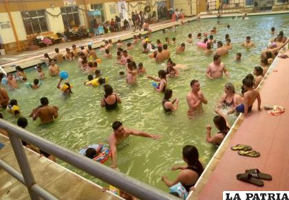 Balneario de Capachos tuvo gran afluencia de usuarios /LA PATRIA