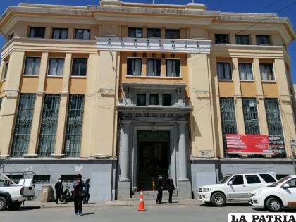 Recaudación de impuesto no llegó al 90% /LA PATRIA
