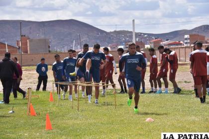 Jugadores de GV San José durante el inicio de pretemporada 
/LA PATRIA