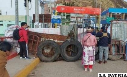 Bloqueo en la frontera con Desaguadero /DTV