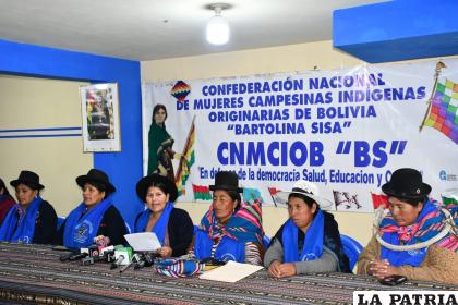 La conferencia de prensa ofrecida ayer por las denominadas Bartolinas /APG