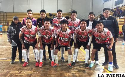 Fantasmas es uno de los candidatos a lograr el ascenso en el futsal /LA PATRIA