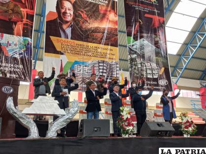 Autoridades nacionales y departamentales asistieron al acto central //LA PATRIA