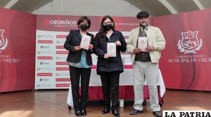 Acto de presentación del segundo libro de la colección UNPE/LA PATRIA 