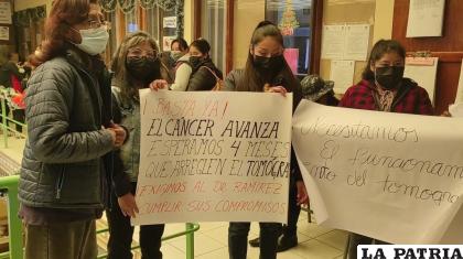 Pacientes con cáncer reclaman el funcionamiento del tomógrafo del Hospital General / DEFENSORÍA