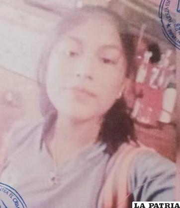 Rosalía Alave Tola
