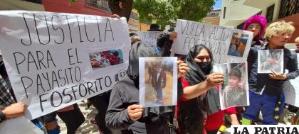 Exigen justicia para padre e hijo /LA PATRIA