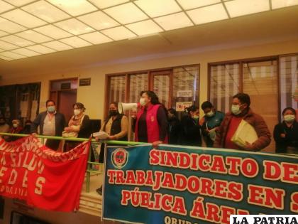 Trabajadores en salud pública logran acuerdo con el Sedes pero permanecen en estado de emergencia /LA PATRIA
