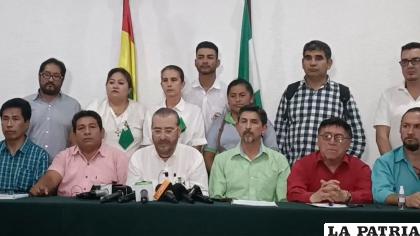 Cívicos de Bolivia realizarán un cabildo nacional el 25 de enero /RRSS