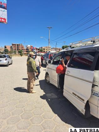 Tras ser detenidos por tráfico de drogas, no reportaron notificación de búsqueda en Bolivia /Interpol