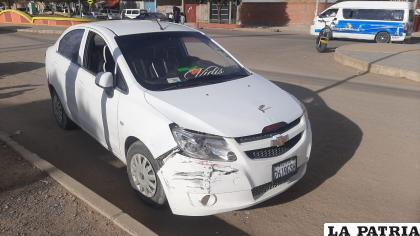 En Tránsito presumen falta de precaución del conductor del coche blanco /LA PATRIA