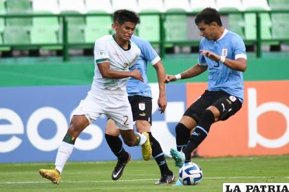 Los uruguayos apelaron a su tradicional â€œgarraâ€ para remontar el marcador /FBF
