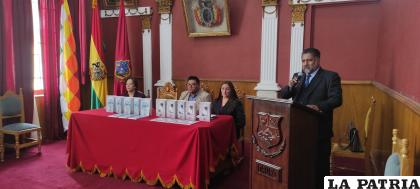 Presentación del libro de María Cristina Botelho y Cinthia Sevillano /SMC