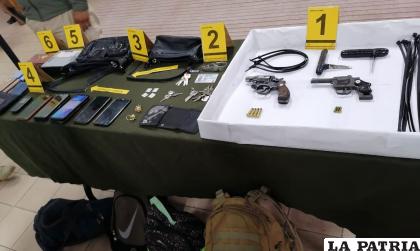 Objetos secuestrados por la Policía /Erbol