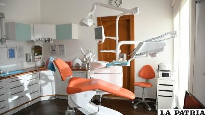 Robaron varios objetos de valor de un consultorio dental /Referencial