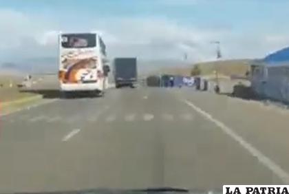 El chofer del ómnibus manejaba con exceso de velocidad /RRSS