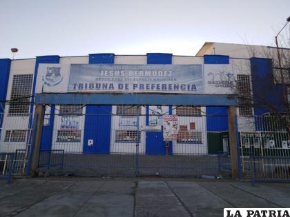El objetivo es que el estadio de Oruro vuelva a ser homologado por Conmebol /LA PATRIA
