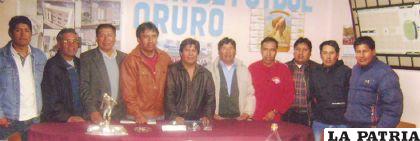 Nuevo directorio del Club “La Joya”