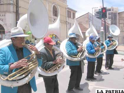 Pese a limitaciones en infraestructura, el proyecto de la escuela de música avanza