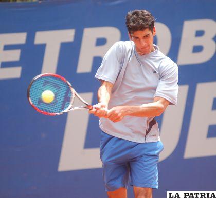 Thomaz Bellucci clasificó a las semifinales de la ATP de Santiago