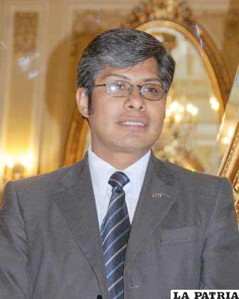 El viceministro de Coordinación Gubernamental, Wilfredo Chávez 