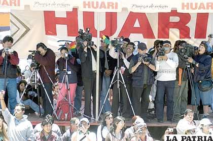 Prensa local, nacional e internacional dio cobertura al espectáculo