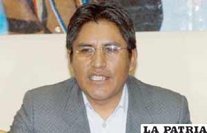 Patzi fue inhabilitado por el MAS