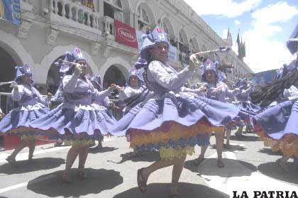 El bloque de la Universidad Mayor de San Andrés de la ciudad de La Paz, en la Llamerada Zona Norte