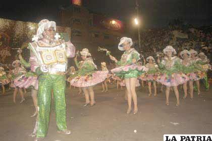 Alegría y devoción en la Cullaguada Oruro