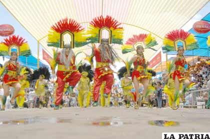 Con los colores de Bolivia, los Tobas Sud