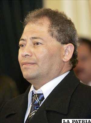 El ministro de Autonomías, Carlos Romero