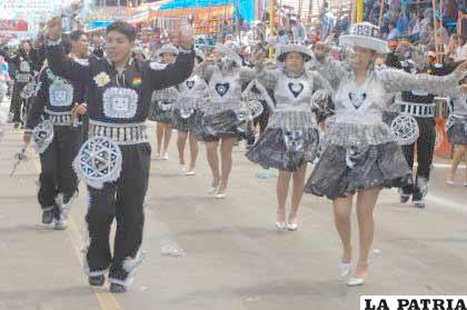 Con mucho ritmo, la Cullaguada “Terribles Quinquinchos”