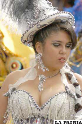 La belleza de las figuras de la “Morenada Central”