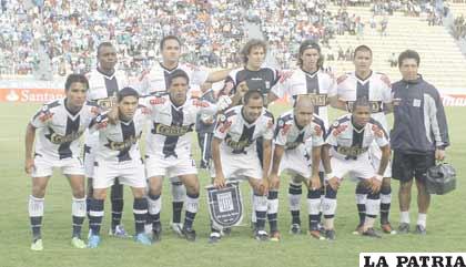 Los dirigentes de Alianza Lima de Perú, anunciaron a medios radiales del exterior que este equipo jugará la final de la Libertadores