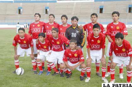 El elenco de Pagador participó en el interbarrios de fútbol que organiza la prensa deportiva