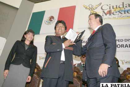Evo Morales en México es uno de los impulsores para crear otra organización americana 