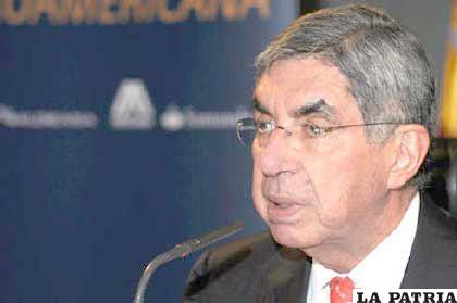 El mandatario de Costa Rica, Oscar Arias
