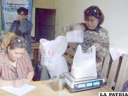De a poco comienza la venta de azúcar a “precio justo”