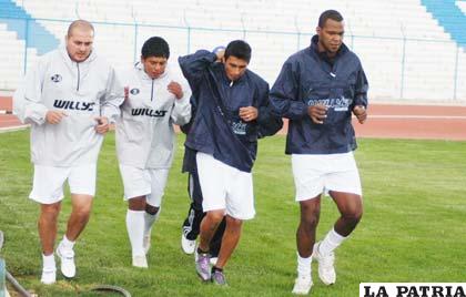 Sergio Jáuregui, Alvaro Sandoval, Rolando Ribera y Fabricio Brandao
