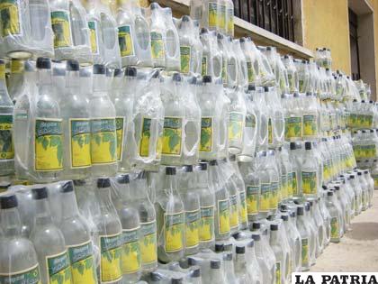 Paquetes de bebidas alcohólicas de dudosa procedencia fueron decomisados