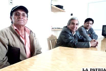 Trabajadores que visitaron LA PATRIA reclaman por sus sueldos devengados